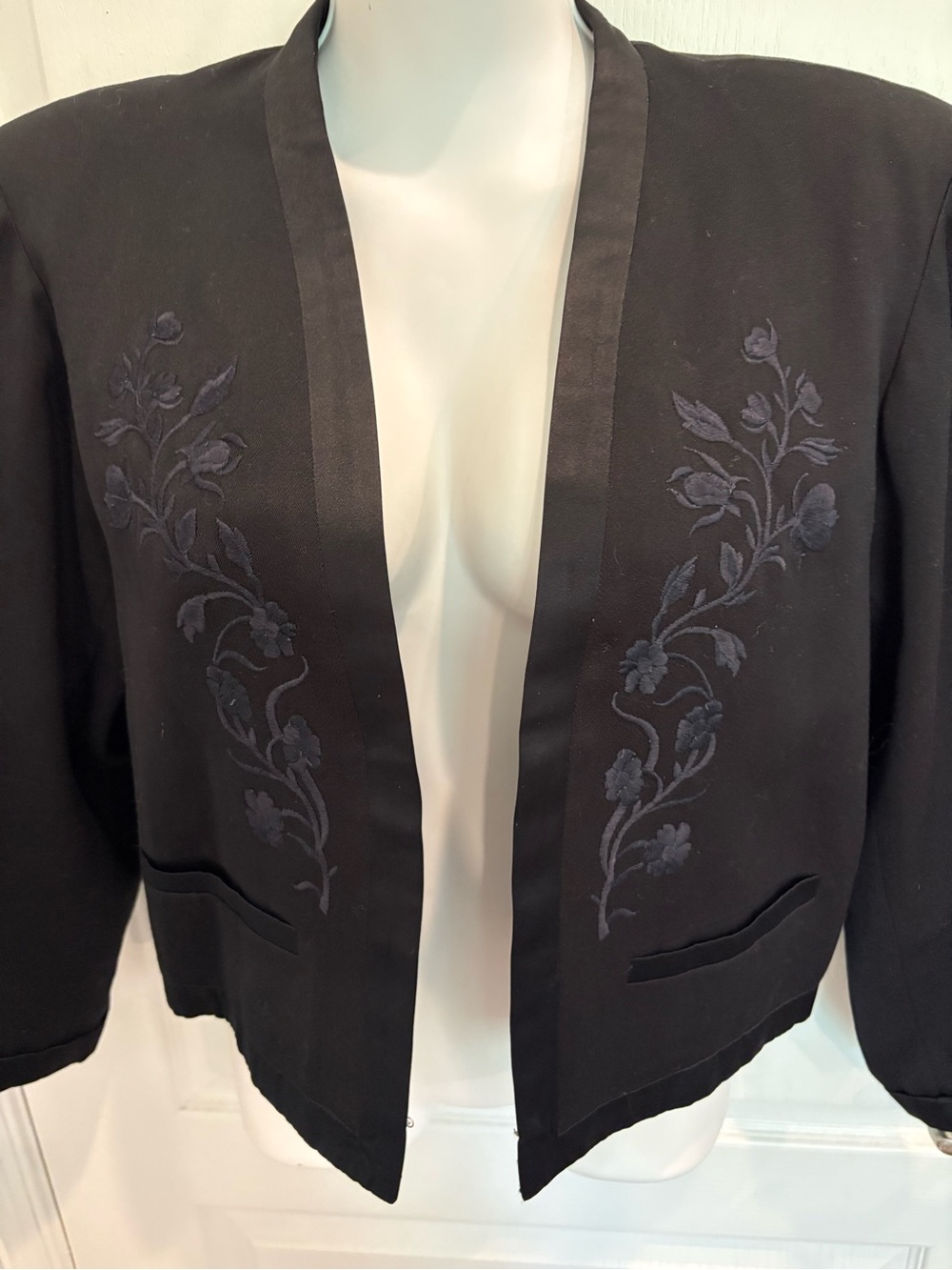 Kenzo Black Wool Embroidered Open-Front Cropped Jacket